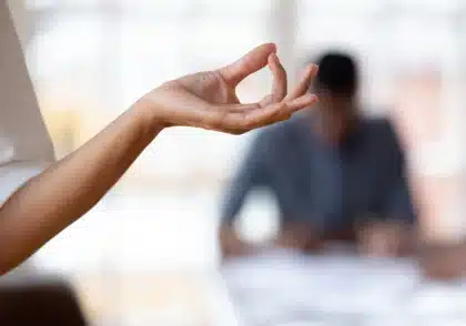 ارتباط ۳ کلمه افکار، رفتار و تسلط بر نفس