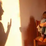 پادکست پدر مدیر مادر سختگیر