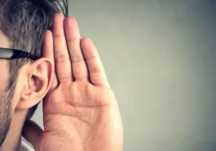شنونده باهوش